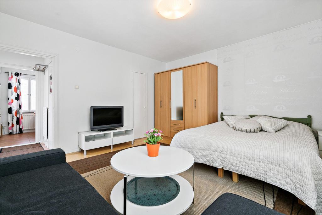 Majoitushuoneisto Tuomipuisto Apartment Naantali Ngoại thất bức ảnh